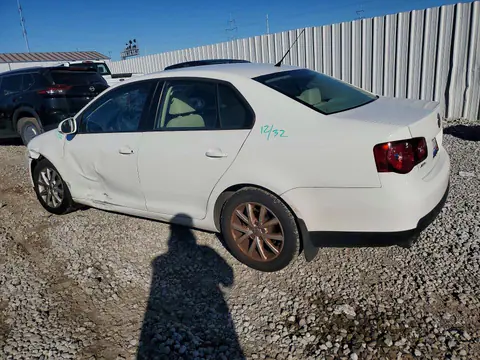 2010 VOLKSWAGEN JETTA VIN 3VWRX7AJ1AM125393 фото 2