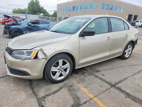 3VW2K7AJ4DM253616 — 2013 Volkswagen Jetta, Задняя часть (Rear End), фото до ремонта