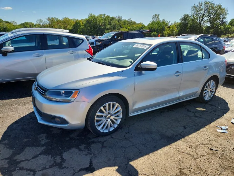 2014 VOLKSWAGEN JETTA VIN 3VWL17AJ5EM441554 фото 1
