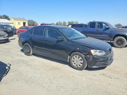 3VW2K7AJ4FM302459 — 2015 Volkswagen Jetta, фото 4 с аукциона Copart 13.10.2026, Передняя часть