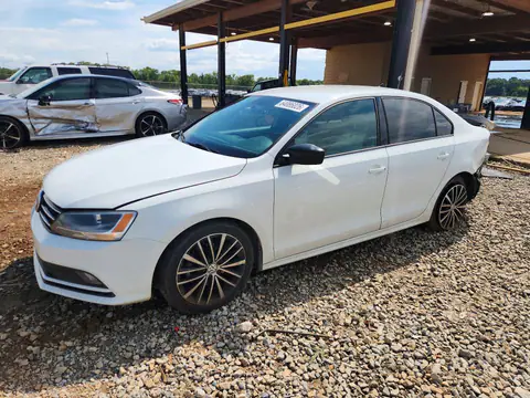3VWD17AJ2GM415453 — 2016 Volkswagen Jetta, Задняя часть (Rear End), фото до ремонта