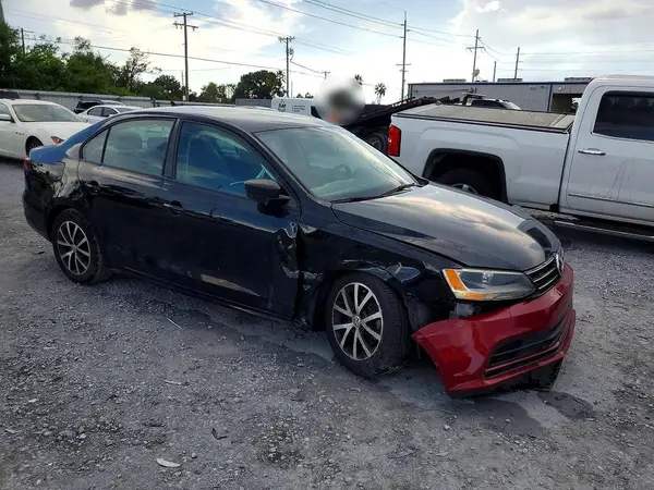 3VWD67AJ8GM259825 — 2016 Volkswagen Jetta, фото 4 с аукциона Copart, Передняя часть
