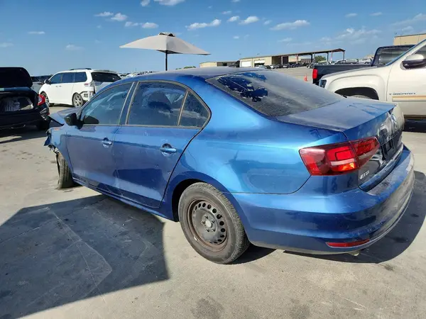 3VW267AJ3GM353392 — 2016 Volkswagen Jetta, фото 2 с аукциона Copart, Передняя часть