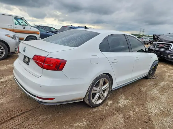 3VW4T7AJXGM323694 — 2016 Volkswagen Jetta, фото 3 с аукциона Copart, Передняя часть