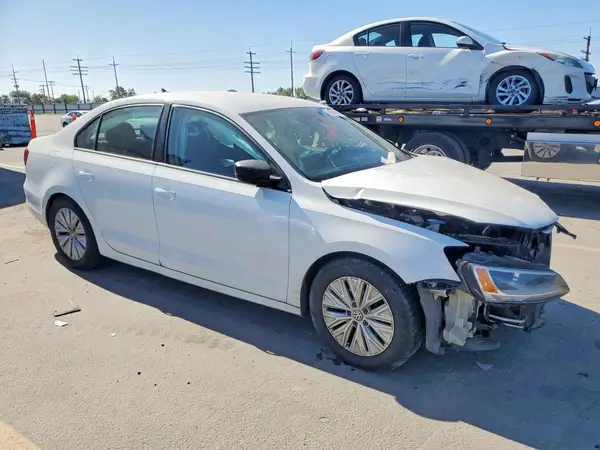 3VW267AJ7GM316958 — 2016 Volkswagen Jetta, фото 4 с аукциона Copart, Передняя часть
