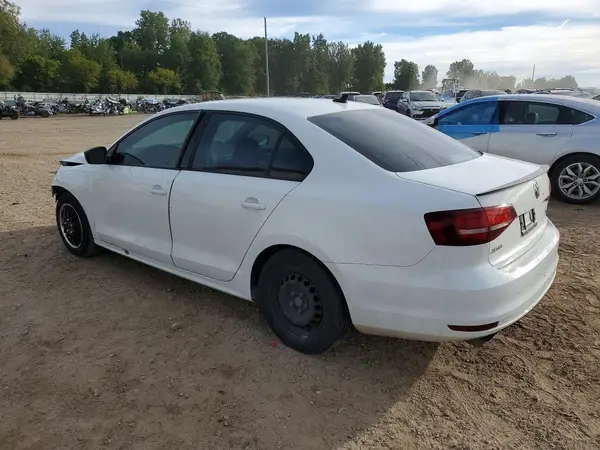 3VW267AJ0GM395292 — 2016 Volkswagen Jetta, фото 2 с аукциона Copart, Передняя часть