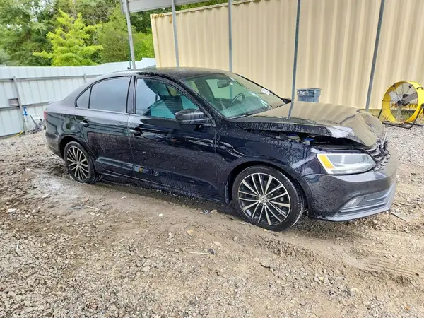 3VWD17AJ5GM405192 — 2016 Volkswagen Jetta, фото 4 с аукциона Copart, Передняя часть
