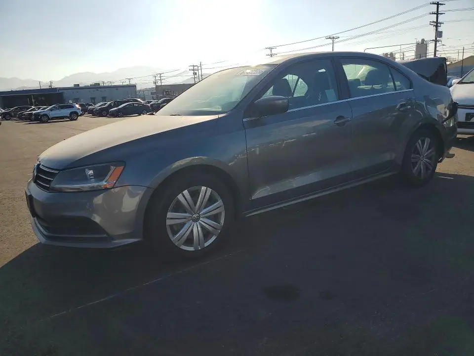 3VW2B7AJ8HM367625 Volkswagen Jetta 2017 — повреждение Задняя часть, фото до ремонта