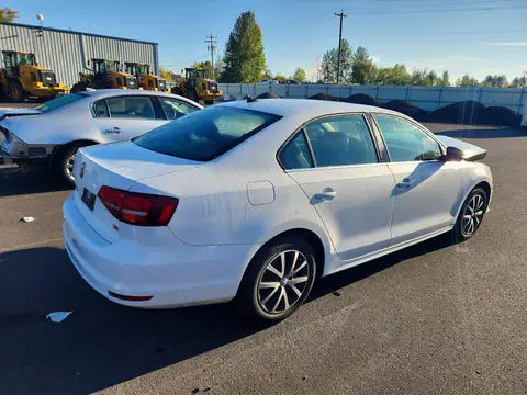 3VWDB7AJ1HM223830 — 2017 Volkswagen Jetta, фото 3 с аукциона Copart 30.09.2026, Передняя часть