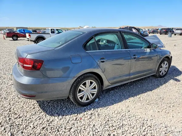3VW2B7AJ9HM234713 — 2017 Volkswagen Jetta, фото 3 с аукциона Copart, Передняя часть