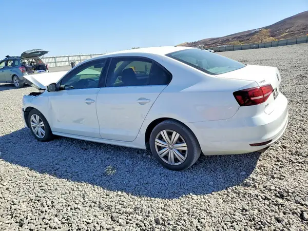 3VW2B7AJ3HM266167 — 2017 Volkswagen Jetta, фото 2 с аукциона Copart, Передняя часть