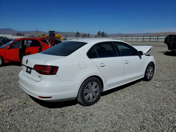 3VW2B7AJ3HM266167 — 2017 Volkswagen Jetta, фото 3 с аукциона Copart, Передняя часть