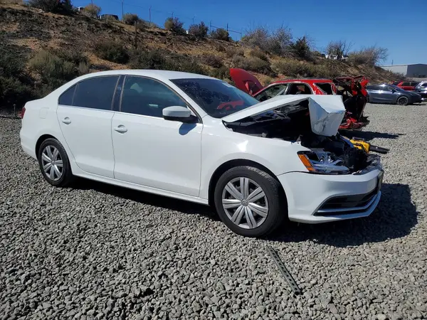 3VW2B7AJ3HM266167 — 2017 Volkswagen Jetta, фото 4 с аукциона Copart, Передняя часть