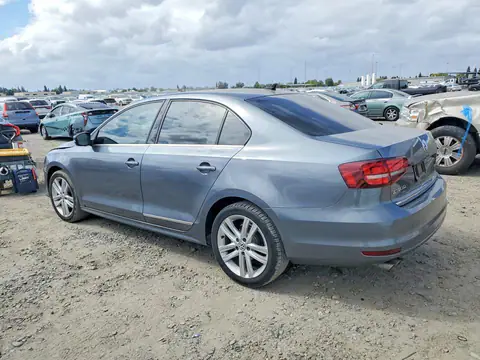 3VWL17AJ5HM399312 — 2017 Volkswagen Jetta, фото 2 с аукциона Copart 29.09.2026, Передняя часть