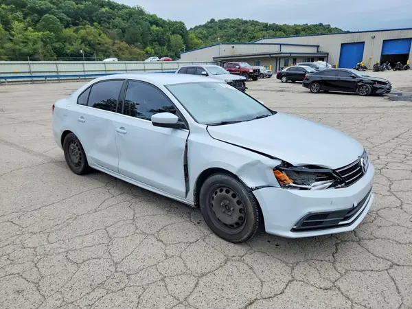 3VW2B7AJ6HM412190 — 2017 Volkswagen Jetta, фото 4 с аукциона Copart 01.10.2026, Передняя часть