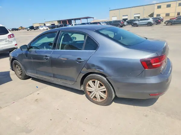 3VW2B7AJ1HM212494 — 2017 Volkswagen Jetta, фото 2 с аукциона Copart 12.10.2026, Передняя часть