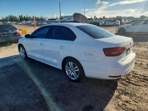 3VW2B7AJ7HM224150 — 2017 Volkswagen Jetta, фото 2 с аукциона Copart 01.10.2026, Боковая часть