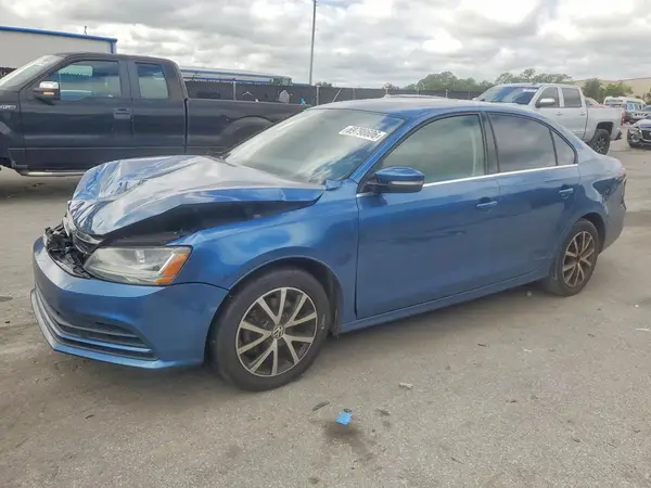 3VWDB7AJ0HM293688 — 2017 Volkswagen Jetta, Передняя часть (Front End), фото до ремонта