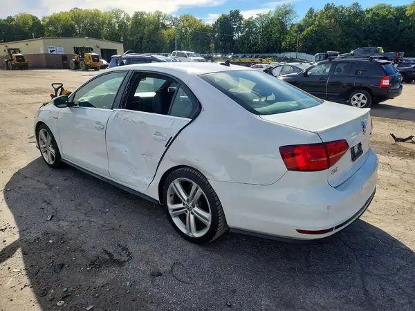 3VW4T7AJ8HM345128 — 2017 Volkswagen Jetta, фото 2 с аукциона Copart 06.10.2026, Боковая часть