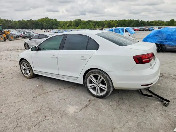 3VWL17AJ0HM271799 — 2017 Volkswagen Jetta, фото 2 с аукциона Copart, Передняя часть