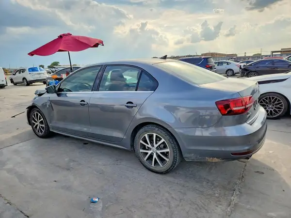 3VWDB7AJ2HM380864 — 2017 Volkswagen Jetta, фото 2 с аукциона Copart 01.10.2026, Передняя часть