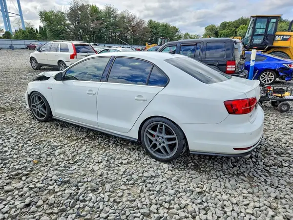 3VW5T7AJ6HM366578 — 2017 Volkswagen Jetta, фото 2 с аукциона Copart, Передняя часть