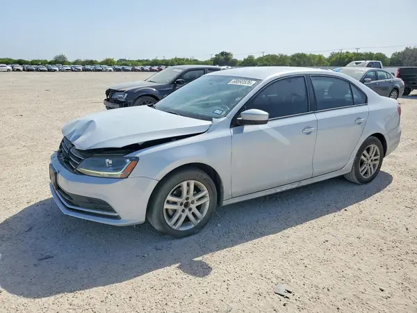 3VW2B7AJ2JM260799 — 2018 Volkswagen Jetta, Передняя часть (Front End), фото до ремонта