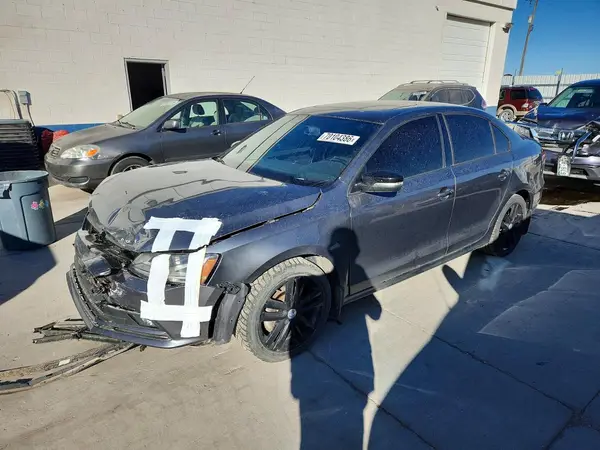 3VWD17AJ2JM257171 — 2018 Volkswagen Jetta, Передняя часть (Front End), фото до ремонта