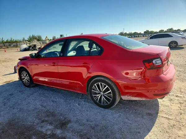 3VWDB7AJ9JM243328 — 2018 Volkswagen Jetta, фото 2 с аукциона Copart, Передняя часть