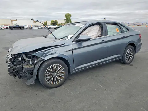 3VWE57BU1KM233995 — 2019 Volkswagen Jetta, Передняя часть (Front End), фото до ремонта
