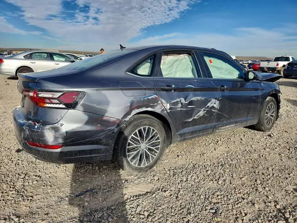 3VWC57BU2KM156657 — 2019 Volkswagen Jetta, фото 3 с аукциона Copart, Передняя часть
