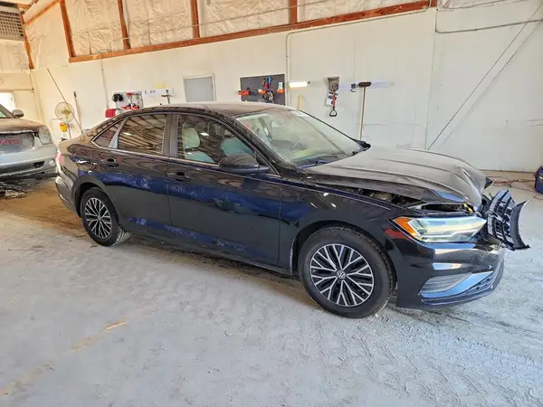 3VWC57BU2KM142841 — 2019 Volkswagen Jetta, фото 4 с аукциона Copart, Передняя часть