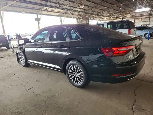 3VWCB7BU4KM163327 — 2019 Volkswagen Jetta, фото 2 с аукциона Copart, Передняя часть