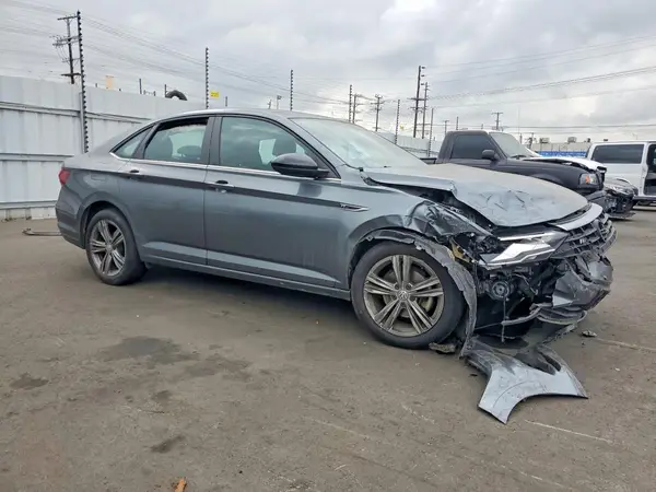3VWC57BU5KM076365 — 2019 Volkswagen Jetta, фото 4 с аукциона Copart, Передняя часть