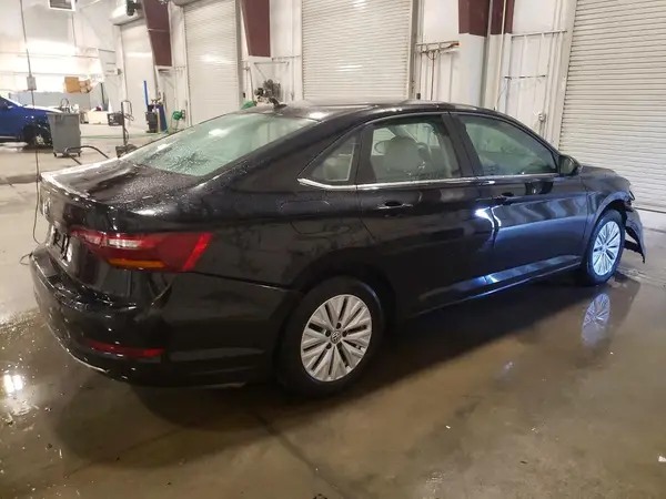 3VWCB7BU2KM220169 — 2019 Volkswagen Jetta, фото 3 с аукциона Copart, Передняя часть