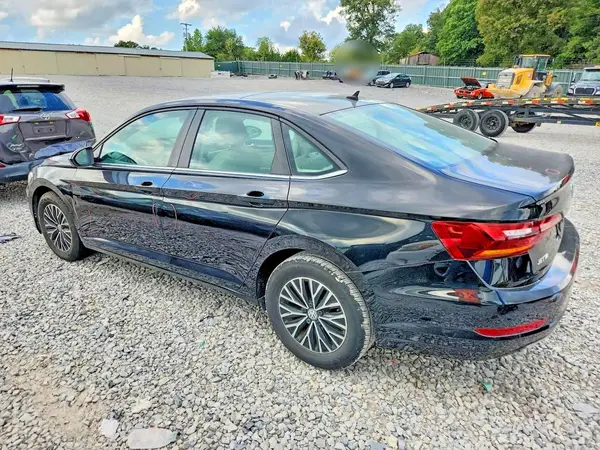 3VWC57BU3KM233584 — 2019 Volkswagen Jetta, фото 2 с аукциона Copart, Боковая часть