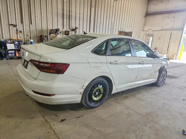 3VWC57BU0KM235342 — 2019 Volkswagen Jetta, фото 3 с аукциона Copart, Передняя часть