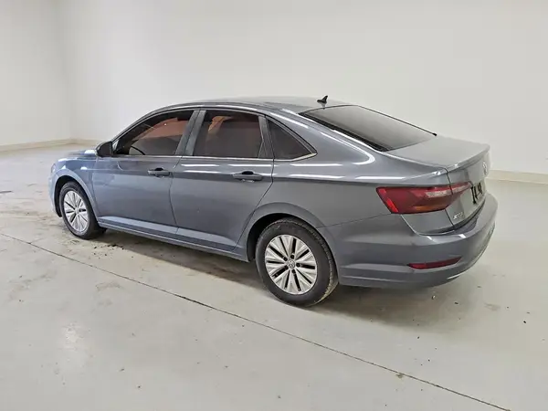 3VWC57BU3KM083136 — 2019 Volkswagen Jetta, фото 2 с аукциона Copart 13.10.2026, Мелкие вмятины и царапины