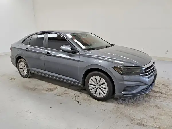 3VWC57BU3KM083136 — 2019 Volkswagen Jetta, фото 4 с аукциона Copart 13.10.2026, Мелкие вмятины и царапины