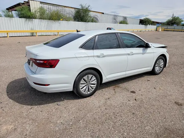 3VWC57BU3LM091416 — 2020 Volkswagen Jetta, фото 3 с аукциона Copart, Передняя часть