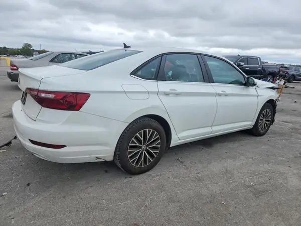 3VWC57BUXMM042957 — 2021 Volkswagen Jetta, фото 3 с аукциона Copart 12.10.2026, Передняя часть