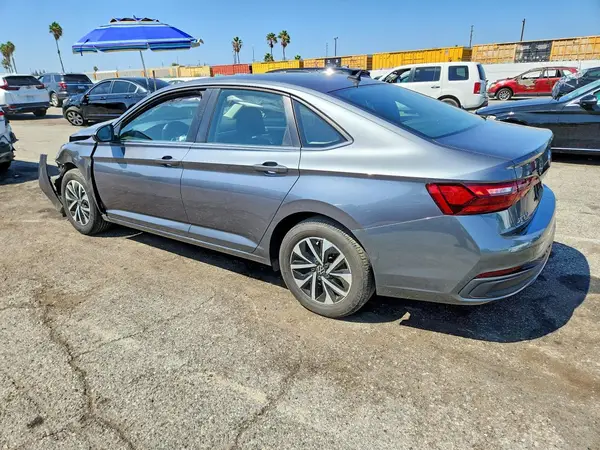 3VWCM7BU7NM014957 — 2022 Volkswagen Jetta, фото 2 с аукциона Copart, Передняя часть