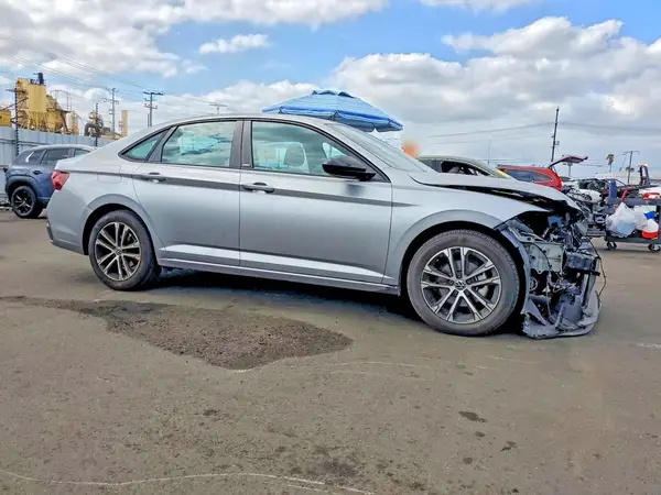 3VWBM7BU7PM052428 — 2023 Volkswagen Jetta, фото 4 с аукциона Copart, Передняя часть