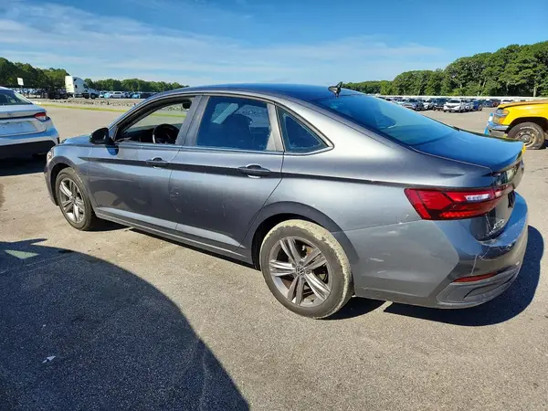 3VWEM7BU7RM024189 — 2024 Volkswagen Jetta, фото 2 с аукциона Copart 28.09.2026, Передняя часть