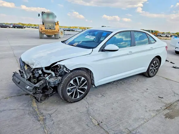 3VW5M7BU6RM047317 — 2024 Volkswagen Jetta, Передняя часть (Front End), фото до ремонта