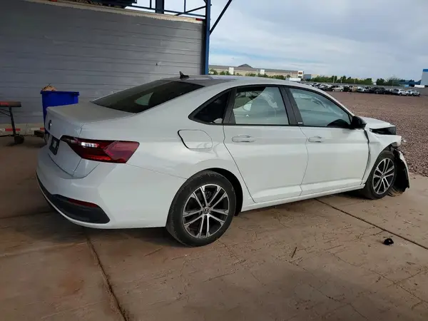 3VWBM7BU5RM025375 — 2024 Volkswagen Jetta, фото 3 с аукциона Copart, Передняя часть