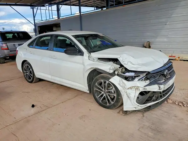 3VWBM7BU5RM025375 — 2024 Volkswagen Jetta, фото 4 с аукциона Copart, Передняя часть