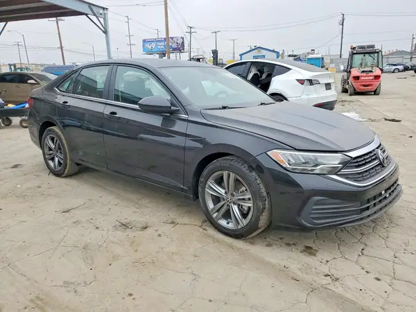 3VWEM7BU6RM047544 — 2024 Volkswagen Jetta, фото 4 с аукциона Copart, Передняя часть