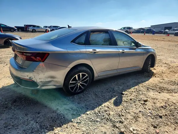 3VW7X7BU5SM097891 — 2025 Volkswagen Jetta, фото 3 с аукциона Copart, Передняя часть