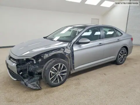 3VW7X7BU1SM076956 — 2025 Volkswagen Jetta, Передняя часть, фото до ремонта